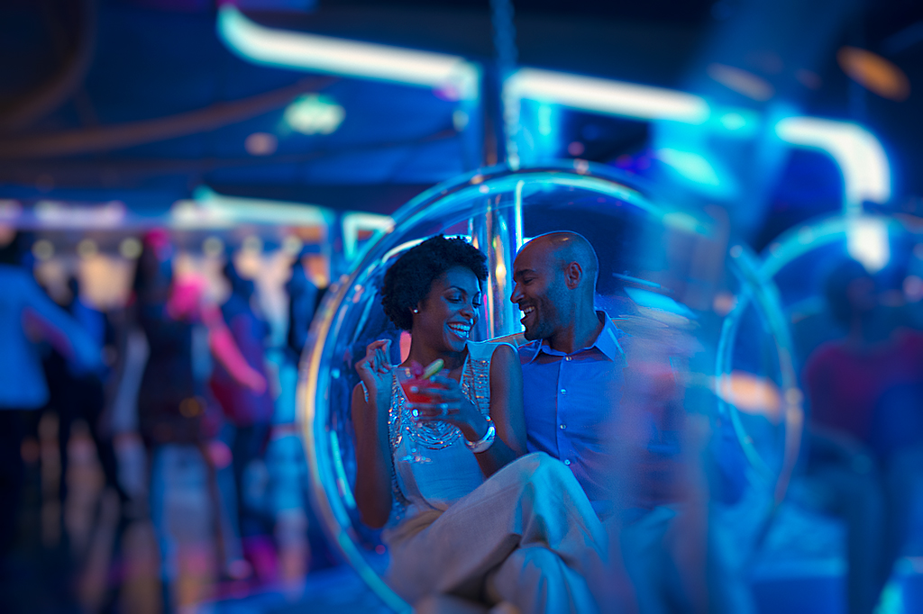 Celebrity Cruises Celebrity Solstoce Quasar Nightclub _2_.jpg